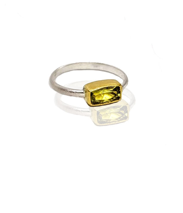 Chrysoberyl gold and silver ring