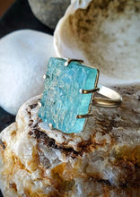 Load image into Gallery viewer, Aquamarine rough cut ring
