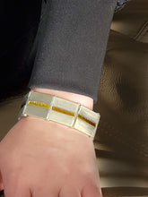 Load image into Gallery viewer, Hinged bracelet with keum boo
